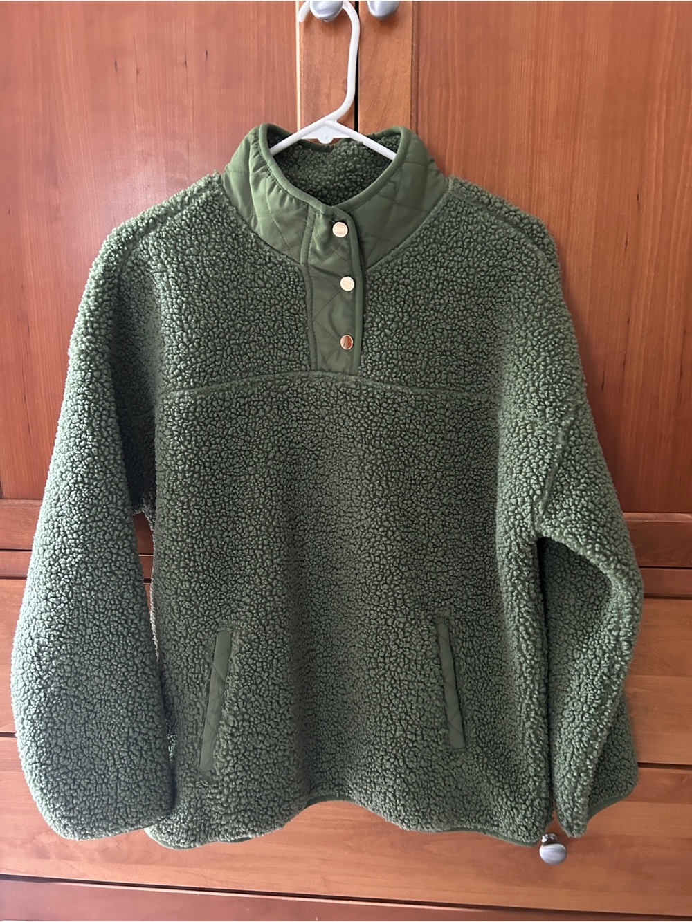 Time and Tru Olive Green Sherpa Pullover Jacket